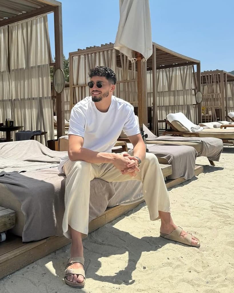 Sample FramesGame output — Beach cabana · sunny